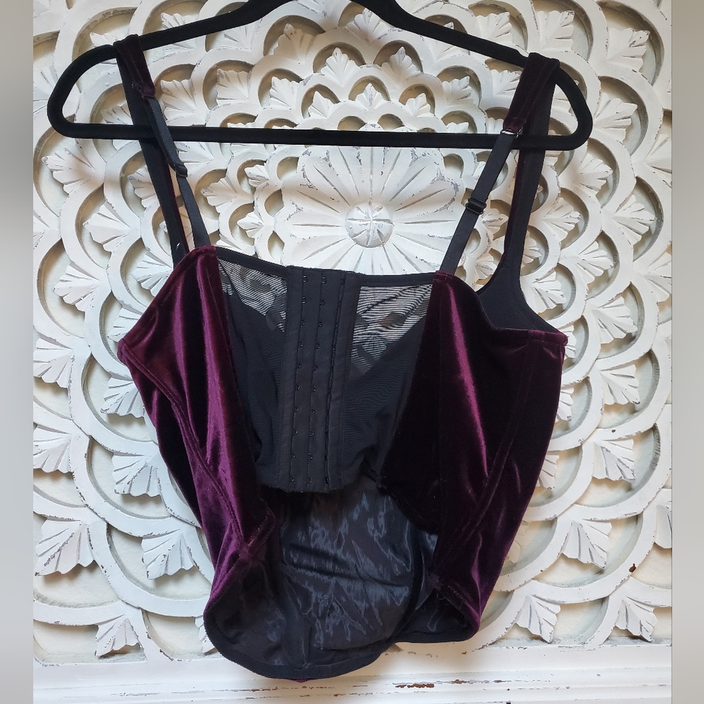 Sensual Cacique Velvet Beaded Corset Top In 40D In A Wine Burgendy - Picture 7 of 9